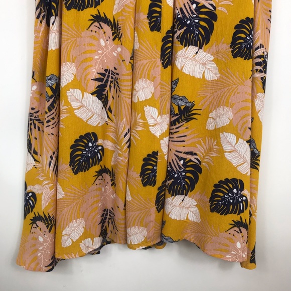 Tropical floral Print Sleeveless Dress Plus Size - Picture 3 of 8